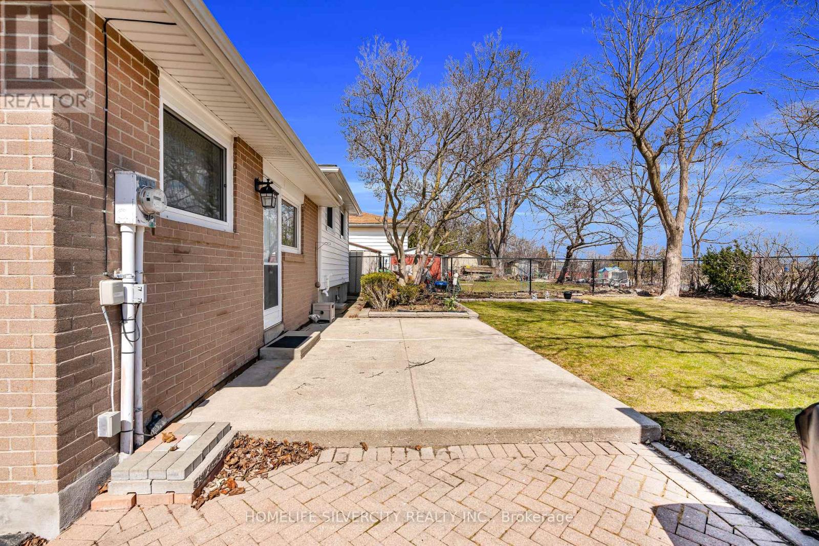 140 Folkstone Crescent, Brampton, Ontario  L6T 3M5 - Photo 37 - W12078025
