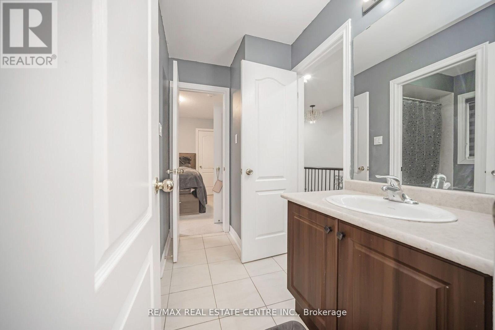 12 Torraville Street W, Brampton, Ontario  L6R 0Y5 - Photo 34 - W12104741