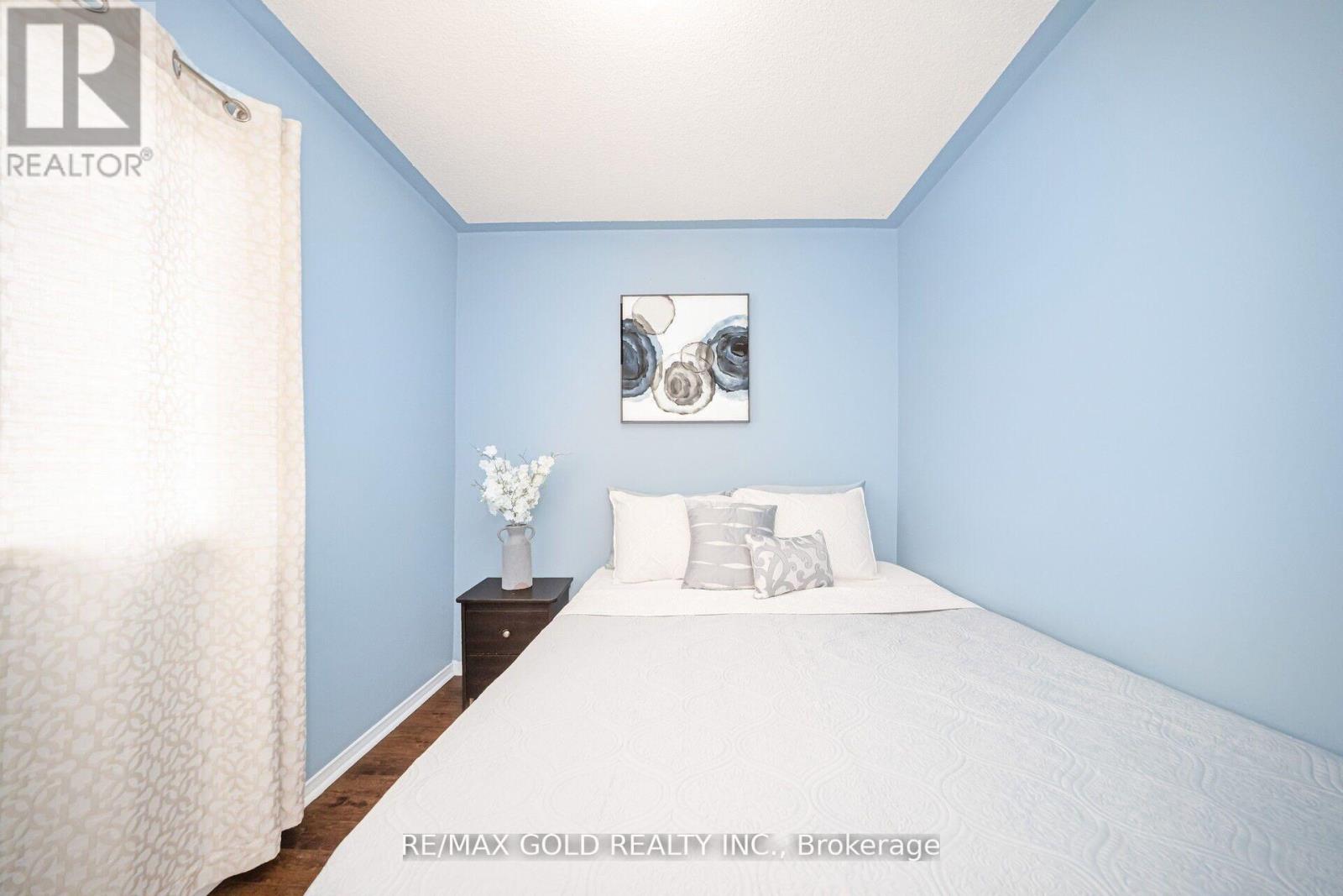 108 Black Forest Drive N, Brampton, Ontario  L6R 2E6 - Photo 13 - W12137617