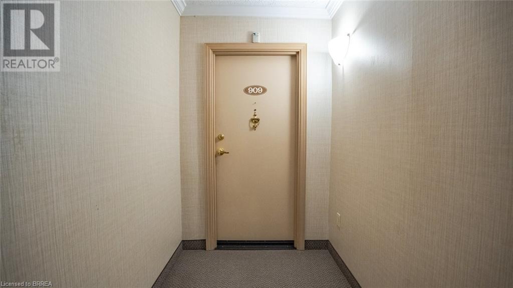640 West Street Unit# 909, Brantford, Ontario N3R 6M3 - Photo 6 - 40724681