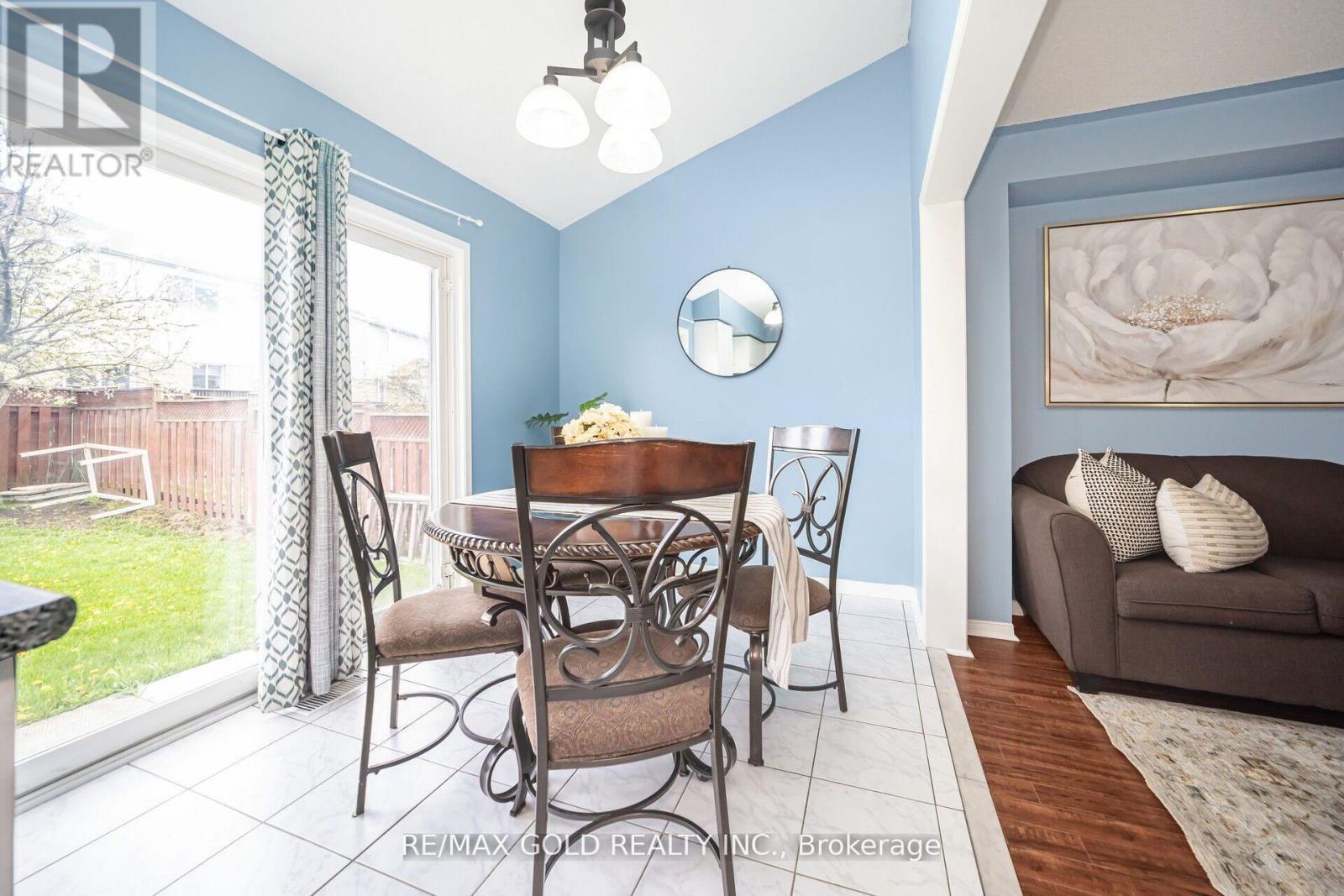 108 Black Forest Drive N, Brampton, Ontario  L6R 2E6 - Photo 33 - W12137617