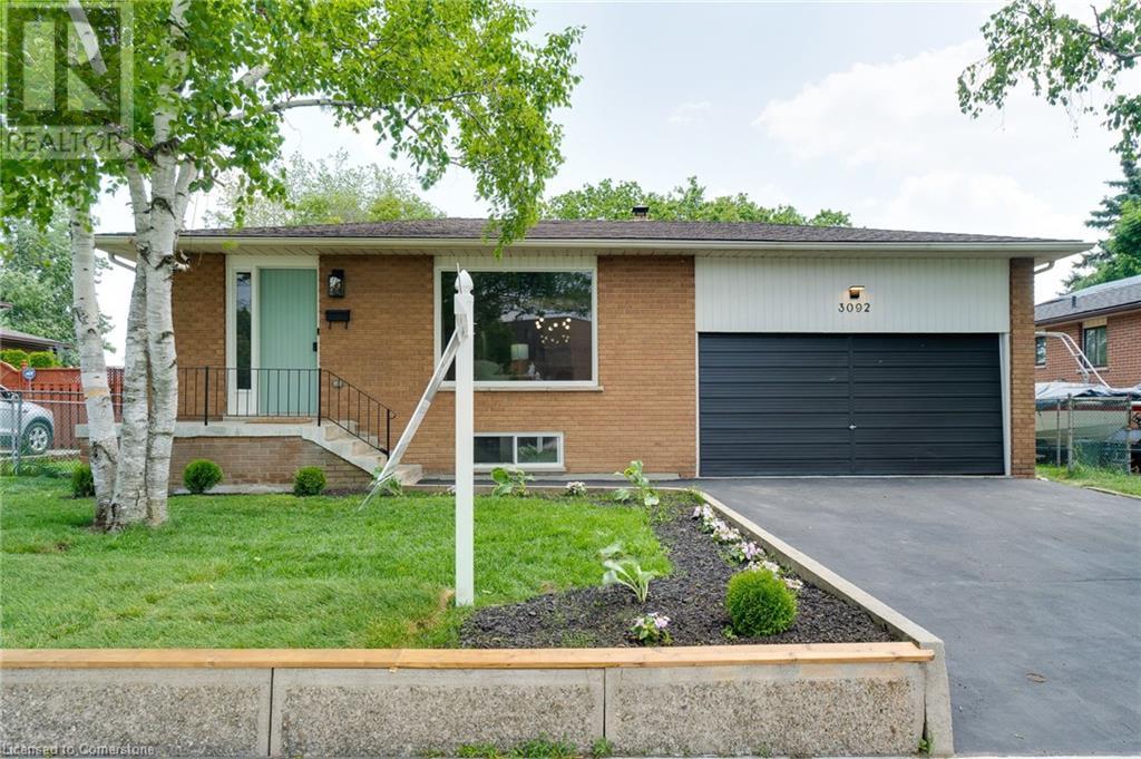 3092 PALMER Drive, burlington, Ontario