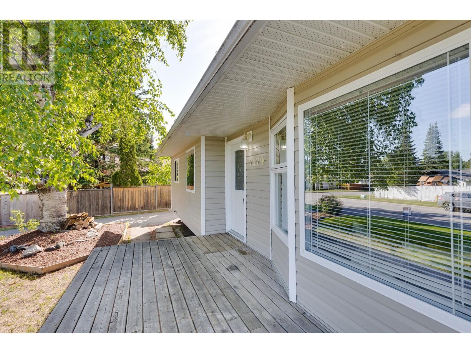 7179 Harvard Crescent, Prince George, British Columbia  V2N 2V6 - Photo 2 - R3011425
