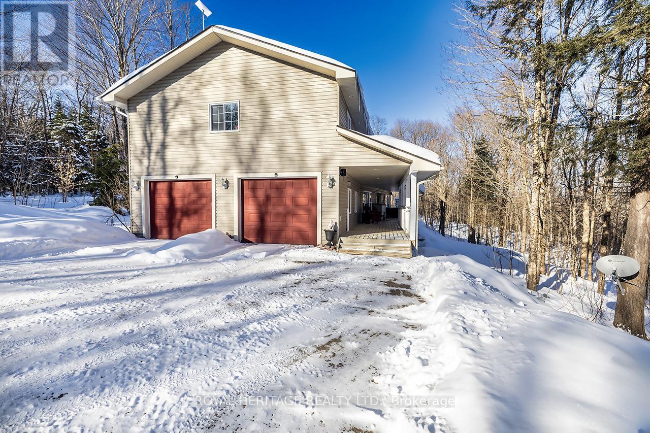 1030 Purbrook Road, Bracebridge (Draper), Ontario  P1L 1X3 - Photo 3 - X12198817