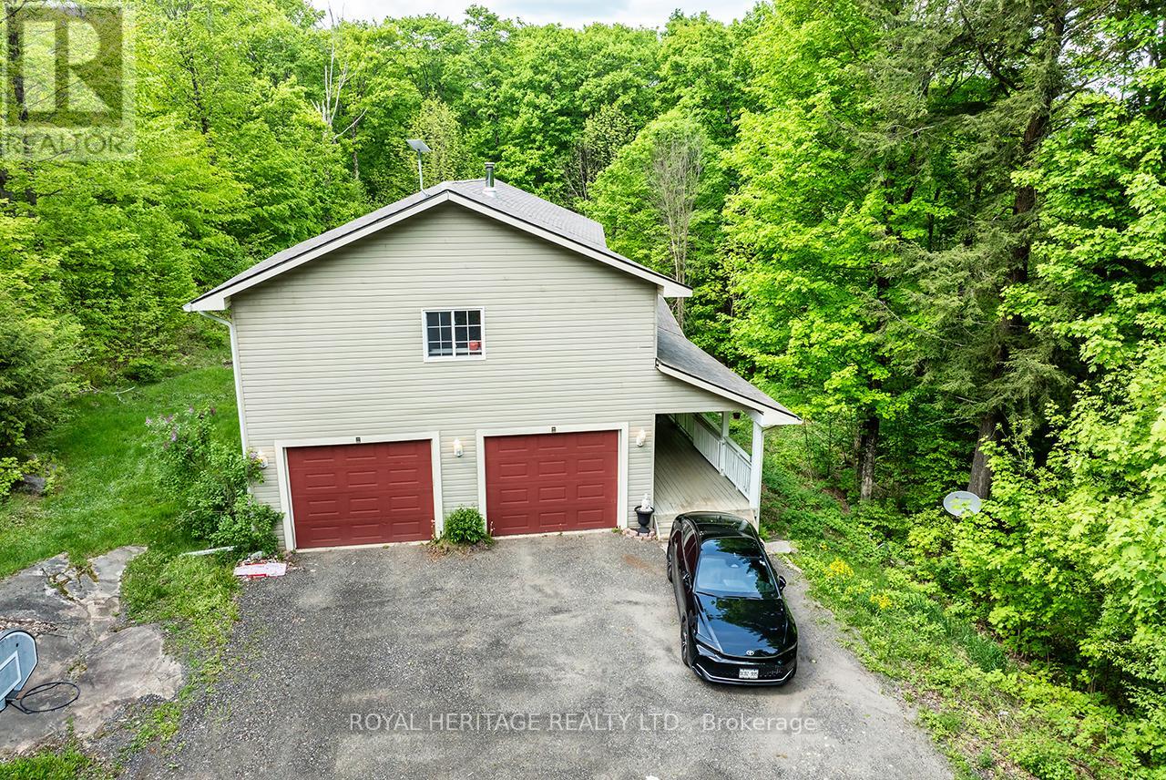 1030 Purbrook Road, Bracebridge (Draper), Ontario  P1L 1X3 - Photo 6 - X12198817