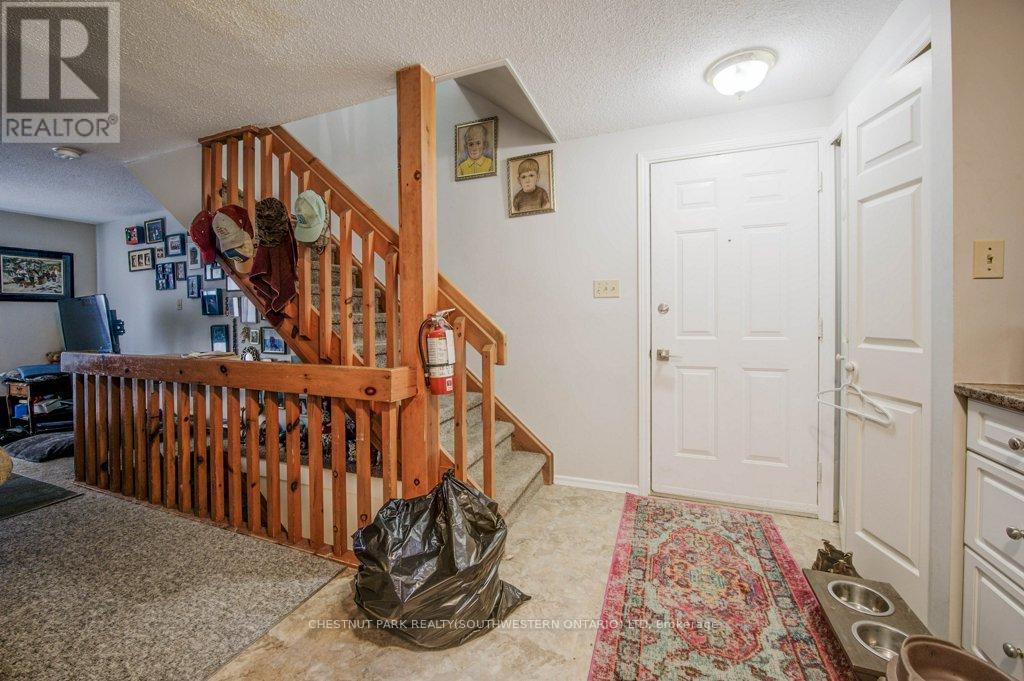 70 William Street W, Waterloo, Ontario  N2L 1J7 - Photo 22 - X12198964
