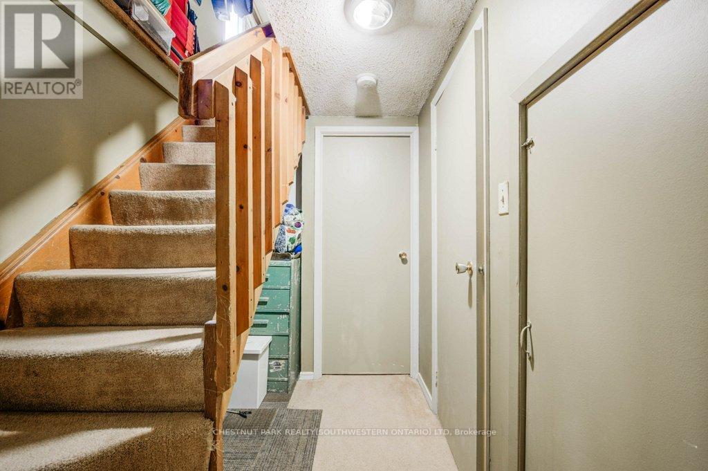 70 William Street W, Waterloo, Ontario  N2L 1J7 - Photo 37 - X12198964
