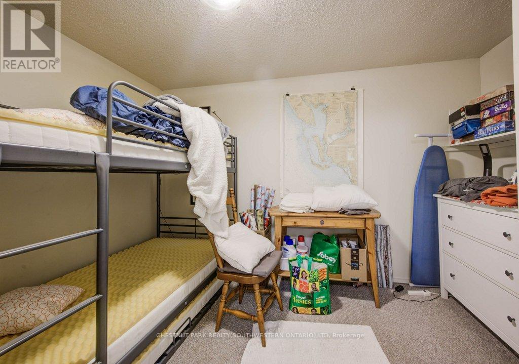 70 William Street W, Waterloo, Ontario  N2L 1J7 - Photo 42 - X12198964