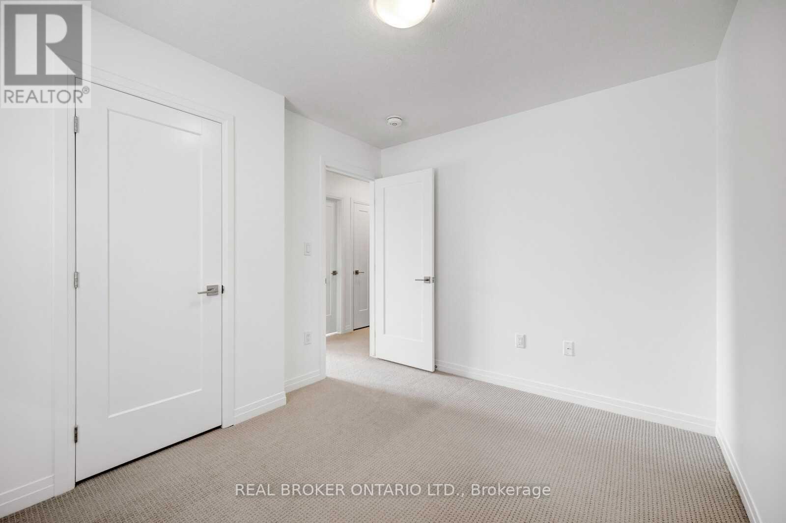 10 Workman Lane, Hamilton, Ontario  L9G 3K9 - Photo 9 - X12199012