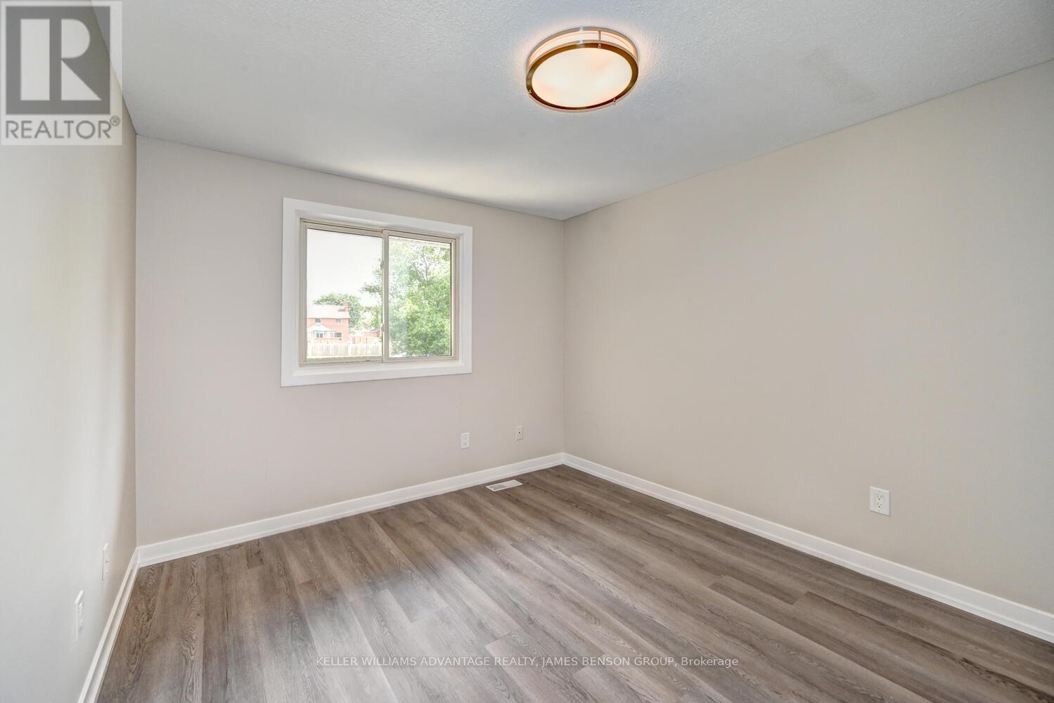198 The Greenway, Cambridge, Ontario  N1R 6L9 - Photo 11 - X12199069