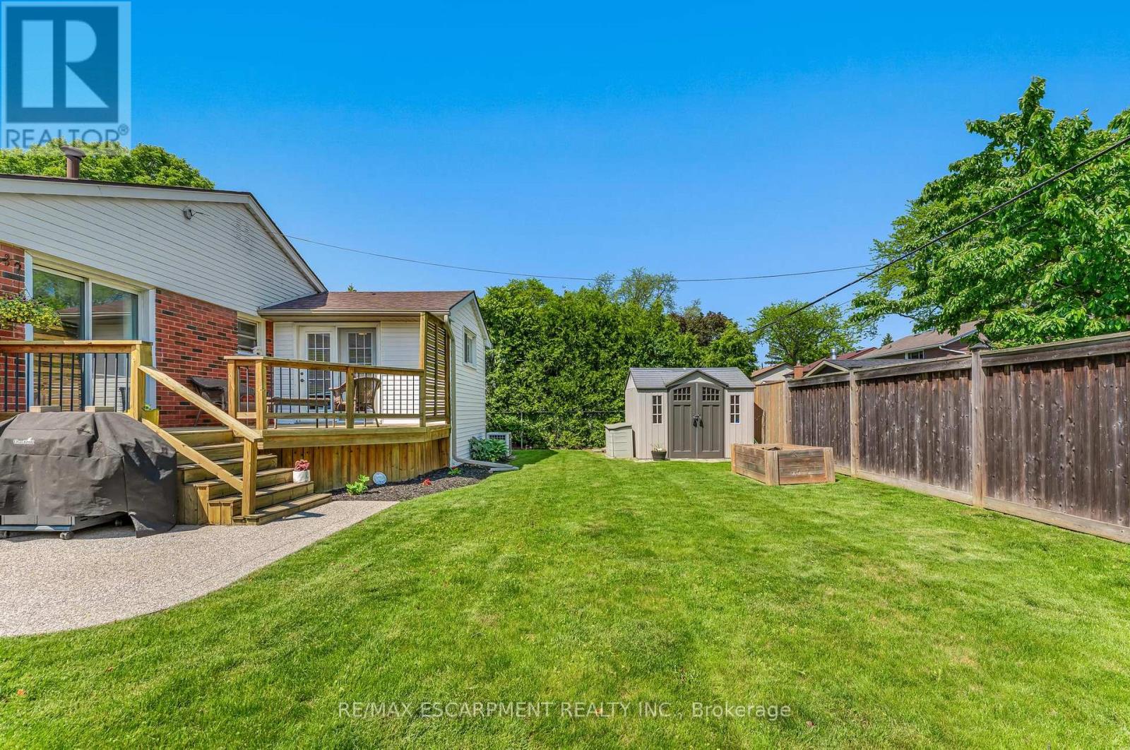 63 West 25th Street, Hamilton, Ontario  L9C 4W9 - Photo 37 - X12199114