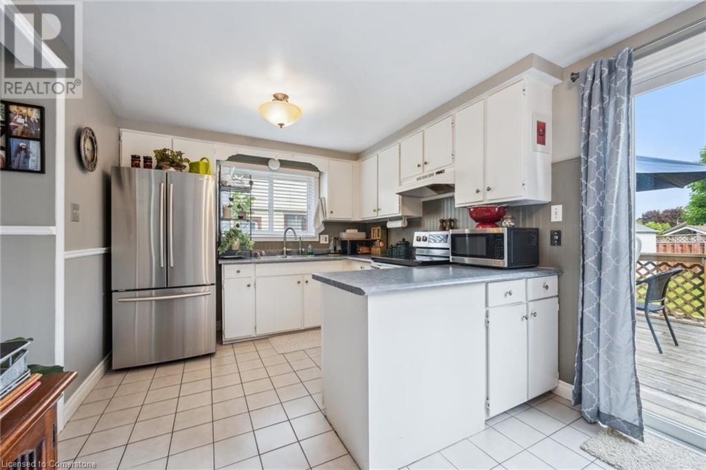 148 Northlake Drive Unit# A, Waterloo, Ontario  N2V 1H7 - Photo 8 - 40737280