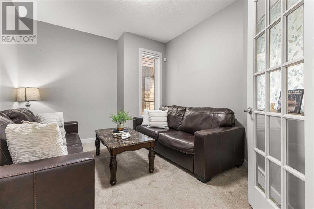 Property at 76 Evanspark Circle NW image 4