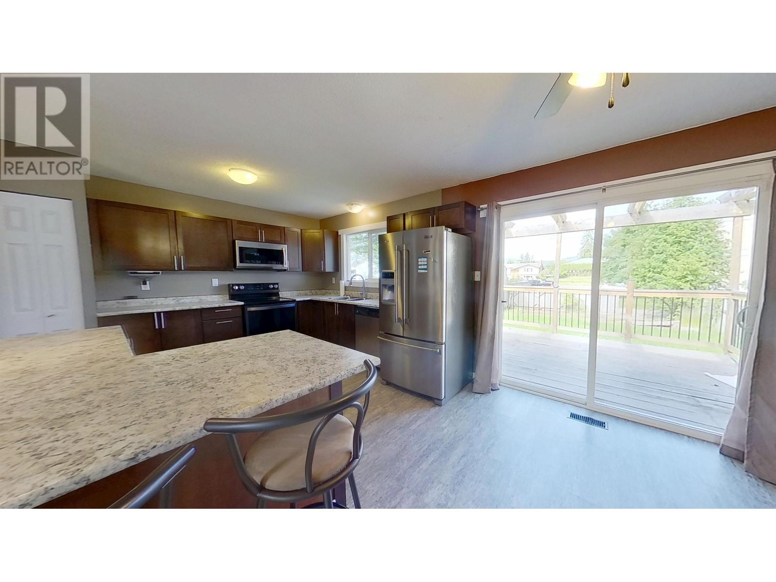 679 Jones Street, Quesnel, British Columbia  V2J 2X3 - Photo 9 - R3011562