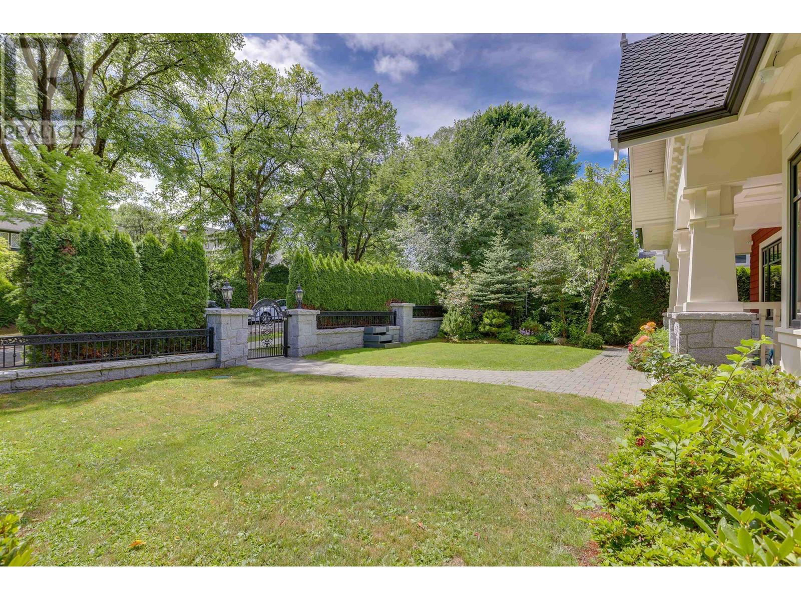 1335 W 26TH AVENUE, Vancouver, British Columbia
