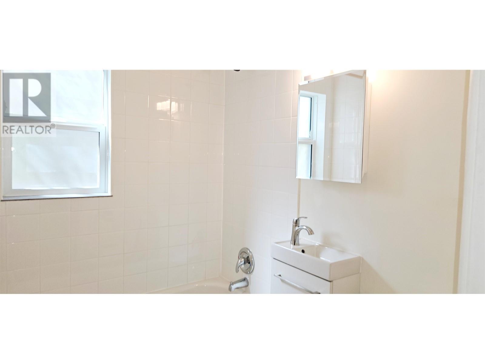2556 W 4th Avenue, Vancouver, British Columbia  V6K 1P6 - Photo 21 - C8069750
