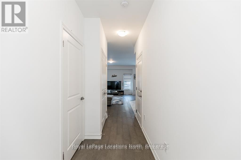 73 - 167 Rosie Street, Blue Mountains, Ontario  N0H 1J0 - Photo 5 - X12199194