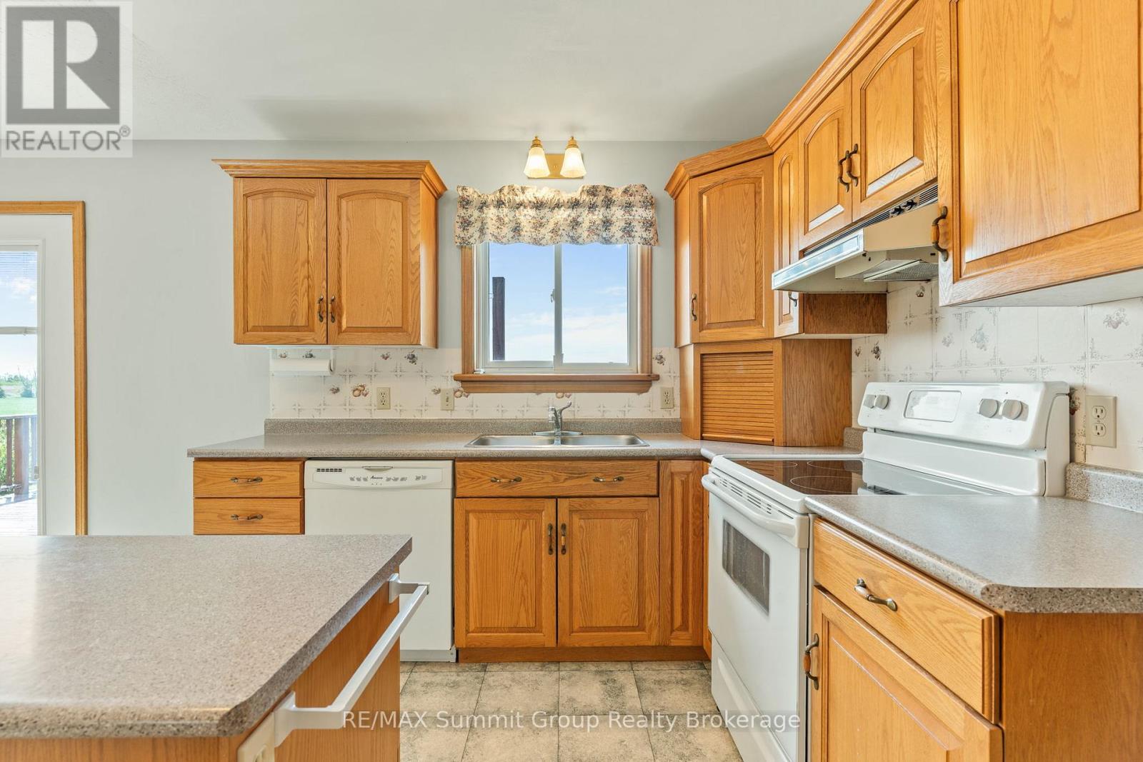 269720 County Road 9, Grey Highlands, Ontario  L0M 1G0 - Photo 17 - X12199240