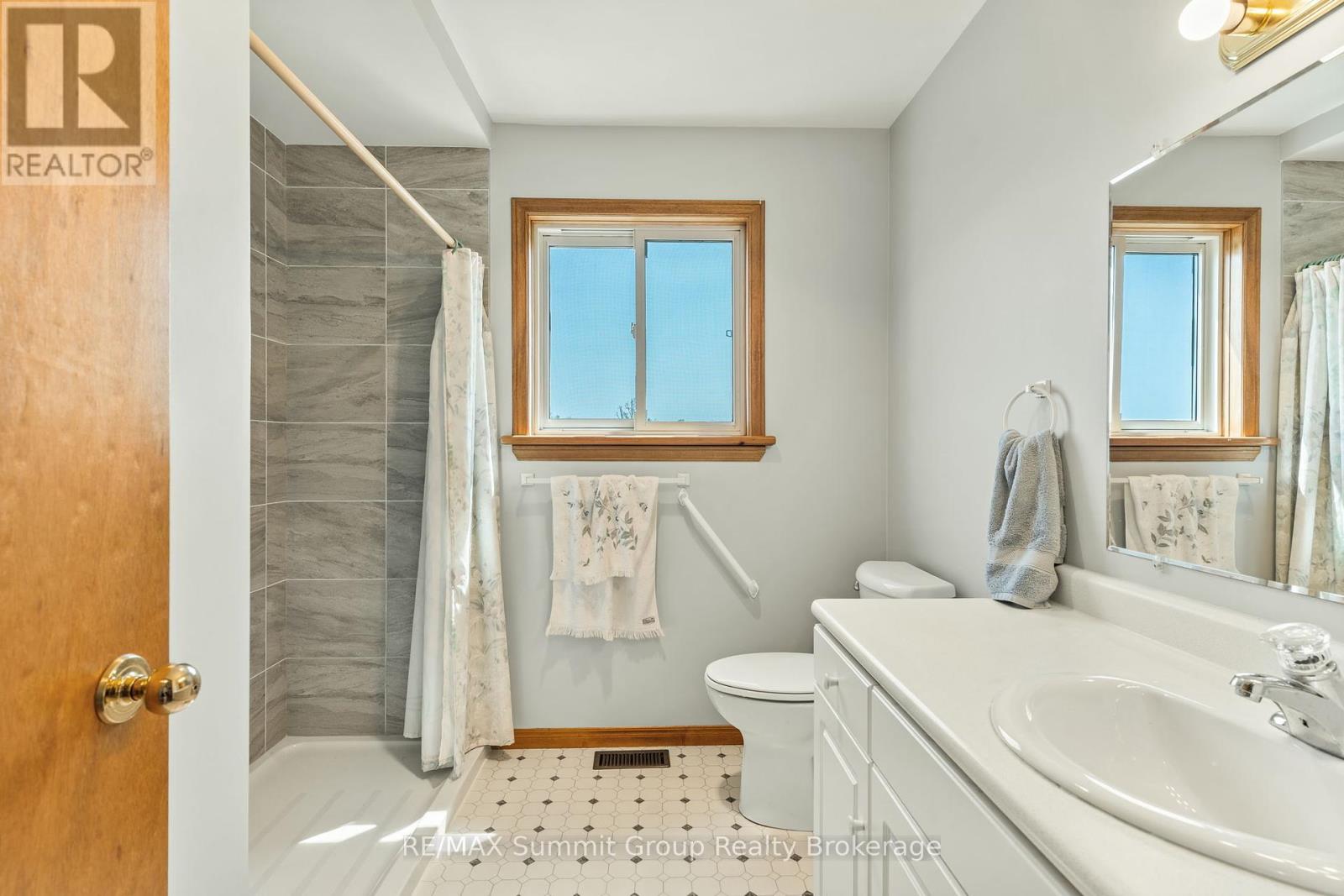 269720 County Road 9, Grey Highlands, Ontario  L0M 1G0 - Photo 21 - X12199240