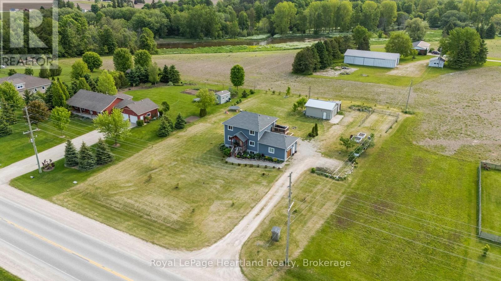 1060 Brussels  Line, Howick, Ontario  N0G 2X0 - Photo 3 - X12199251
