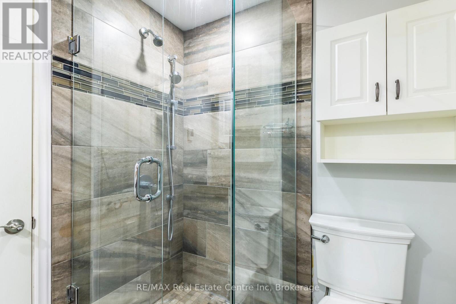 79 Woodland Glen Drive, Guelph, Ontario  N1G 3S3 - Photo 12 - X12199252