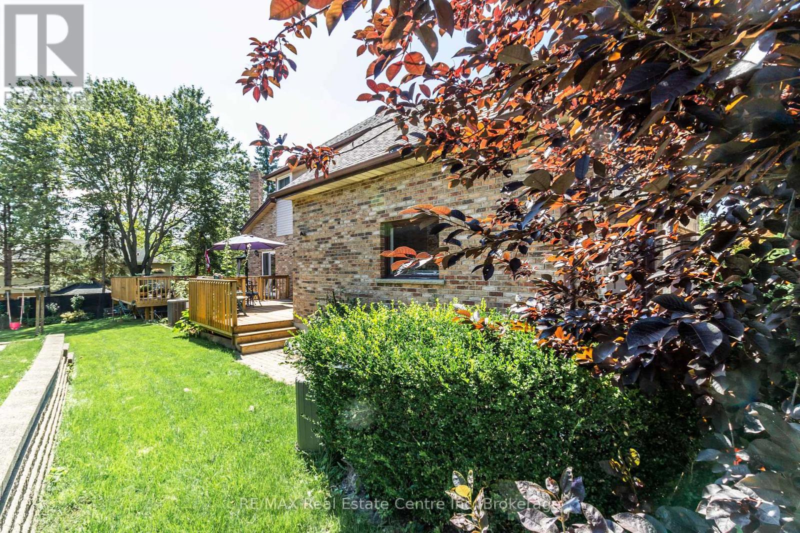 79 Woodland Glen Drive, Guelph, Ontario  N1G 3S3 - Photo 17 - X12199252