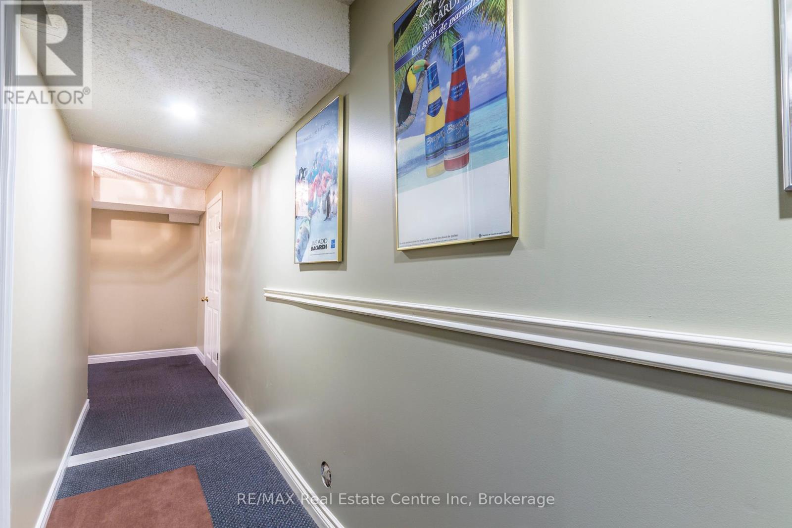 79 Woodland Glen Drive, Guelph, Ontario  N1G 3S3 - Photo 3 - X12199252