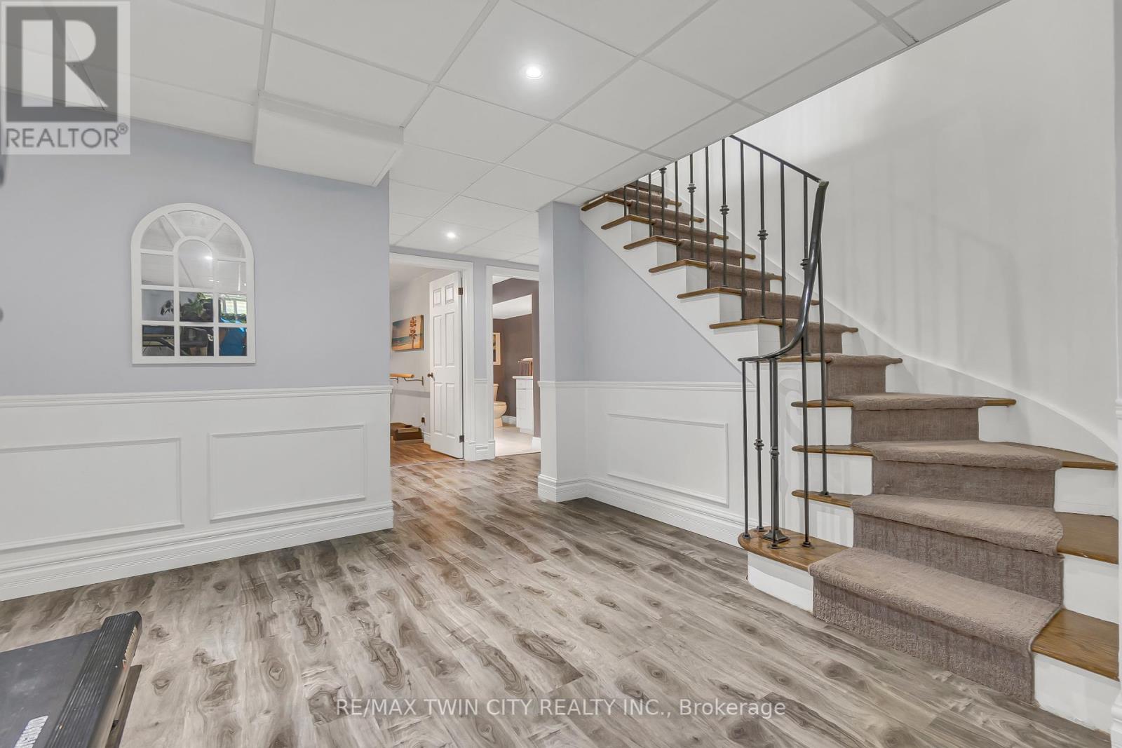358 Green Acres Drive, Waterloo, Ontario  N2K 1Z1 - Photo 31 - X12198615