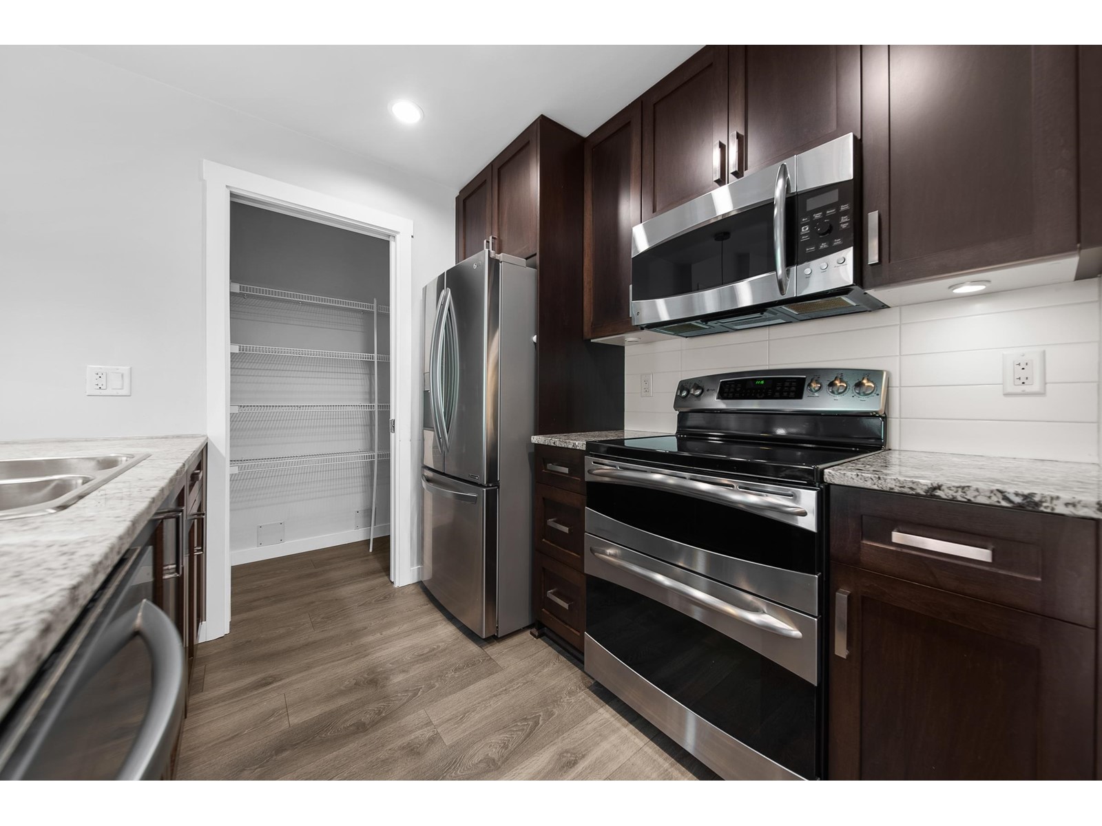 406 2238 Whatcom Road, Abbotsford, British Columbia  V3G 0E6 - Photo 28 - R3011575