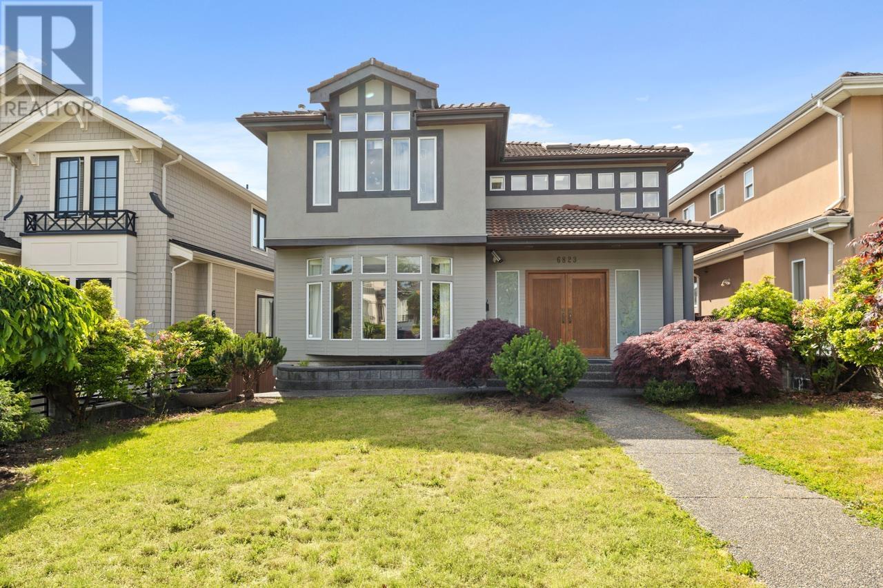 Property at 6823 KILLARNEY STREET image 1