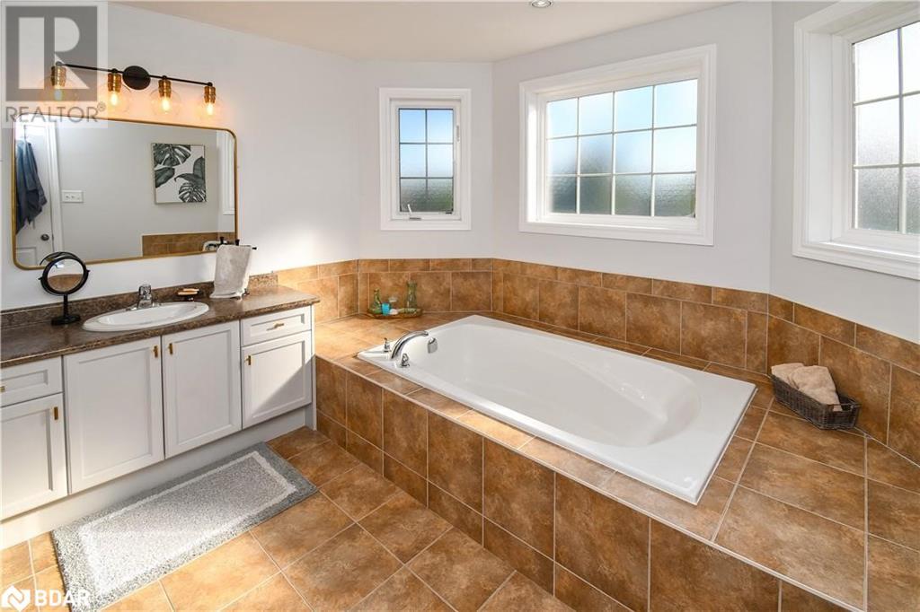 452 Greenwood Drive, Essa, Ontario  L0M 1B6 - Photo 34 - 40737560
