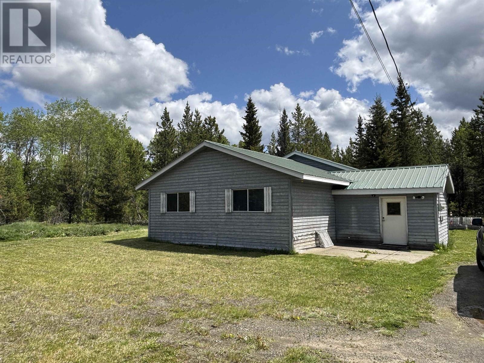 6961 FAWN CREEK ROAD, Horse Lake, British Columbia