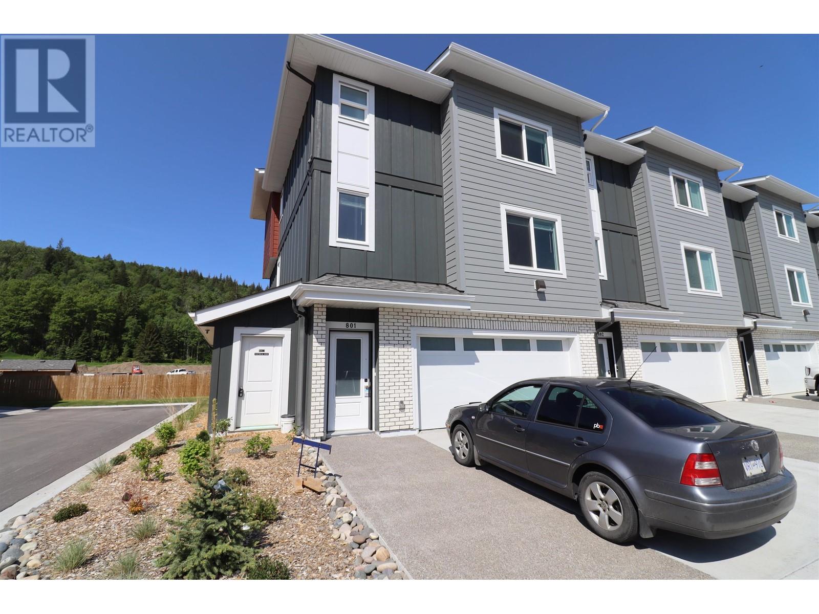 Property at 801 4274 22ND AVENUE image 3