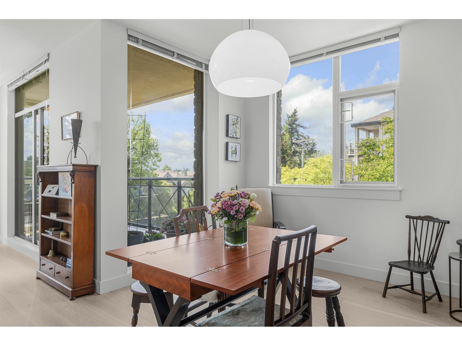301 15445 Vine Avenue, Surrey, British Columbia  V4B 2T3 - Photo 6 - R3011563