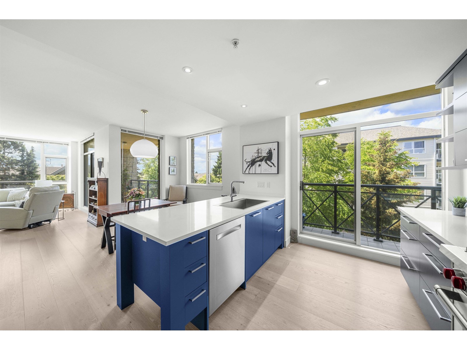 301 15445 Vine Avenue, Surrey, British Columbia  V4B 2T3 - Photo 4 - R3011563