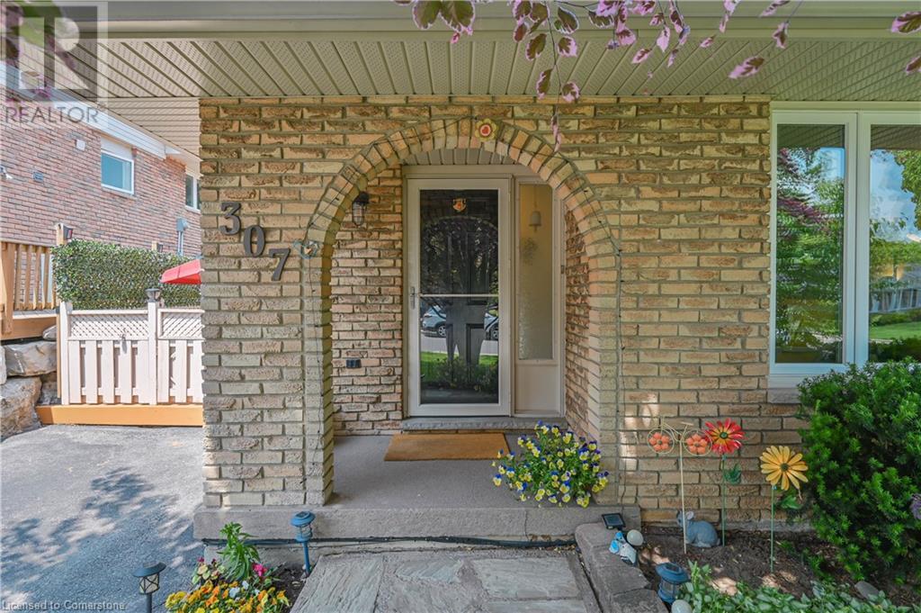 307 Magnolia Drive, Hamilton, Ontario  L9C 6R2 - Photo 3 - 40737956