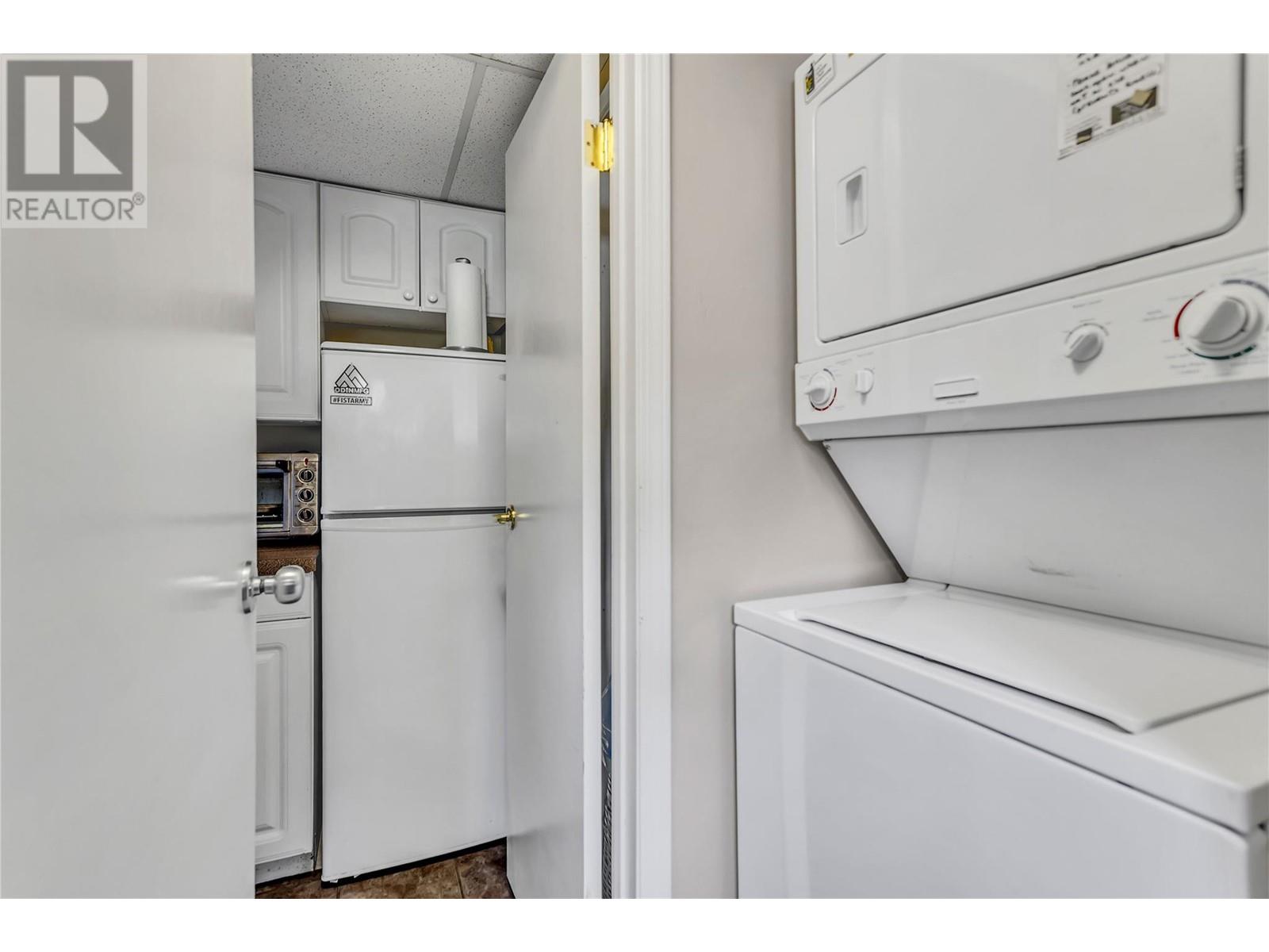 Property at 2370 Thacker Drive image 3