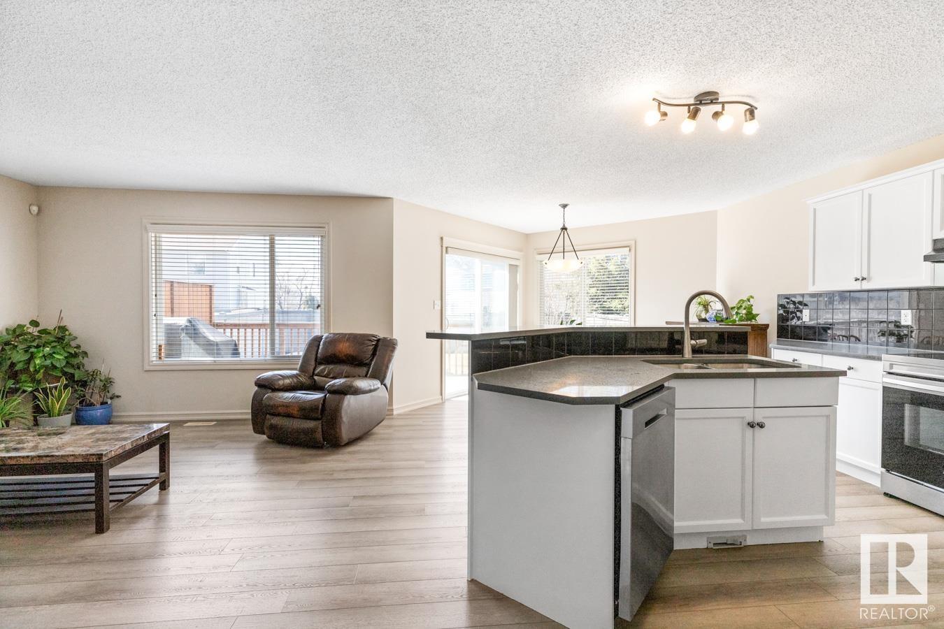 Property at 1116 84 ST SW image 5