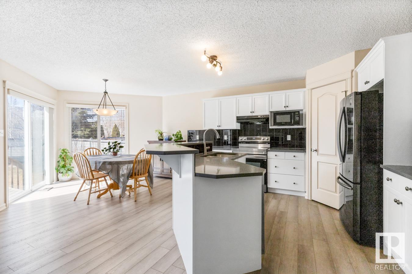Property at 1116 84 ST SW image 2