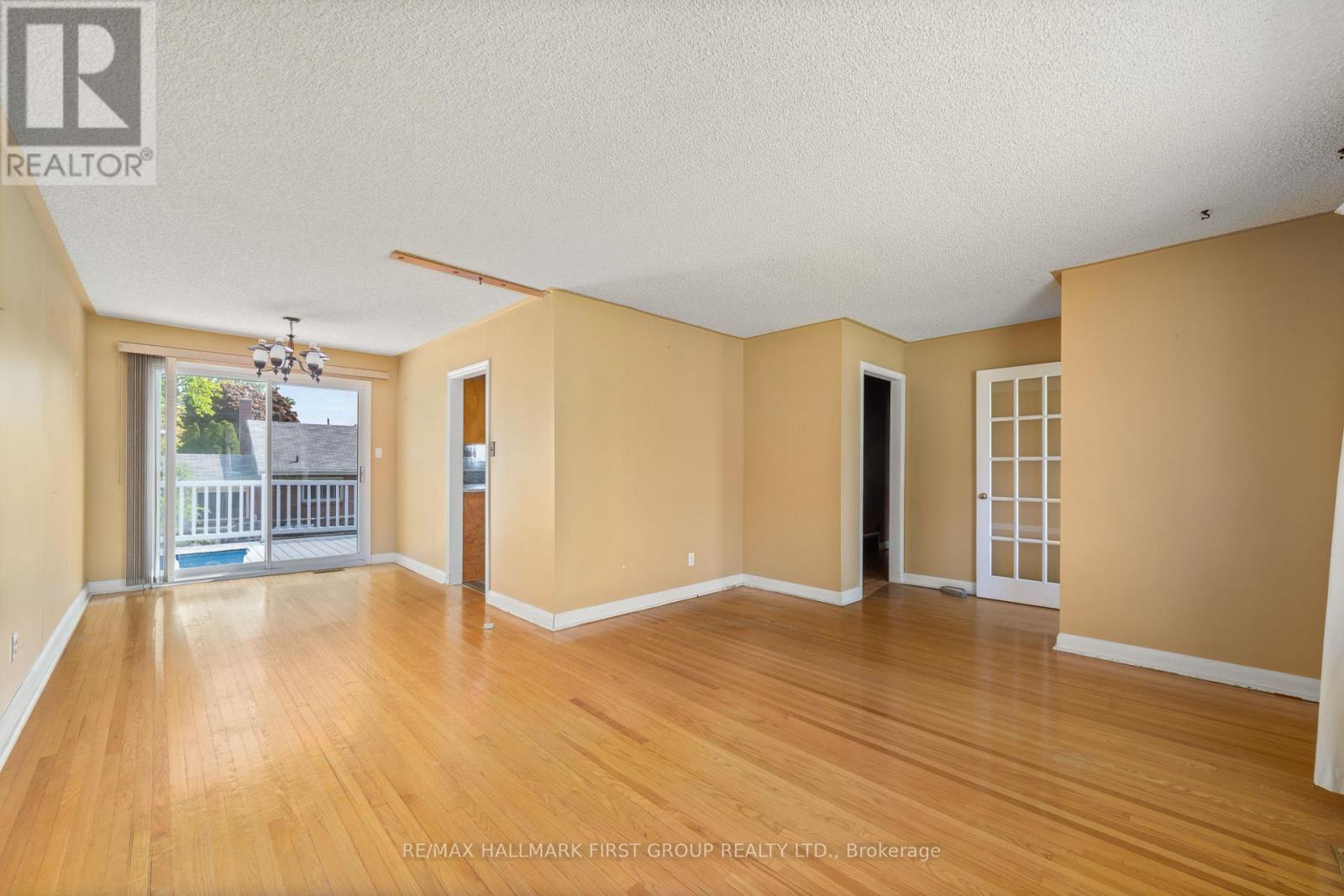 12 Roseland Drive, Quinte West, Ontario K0K 1L0 - Photo 7 - X12199299