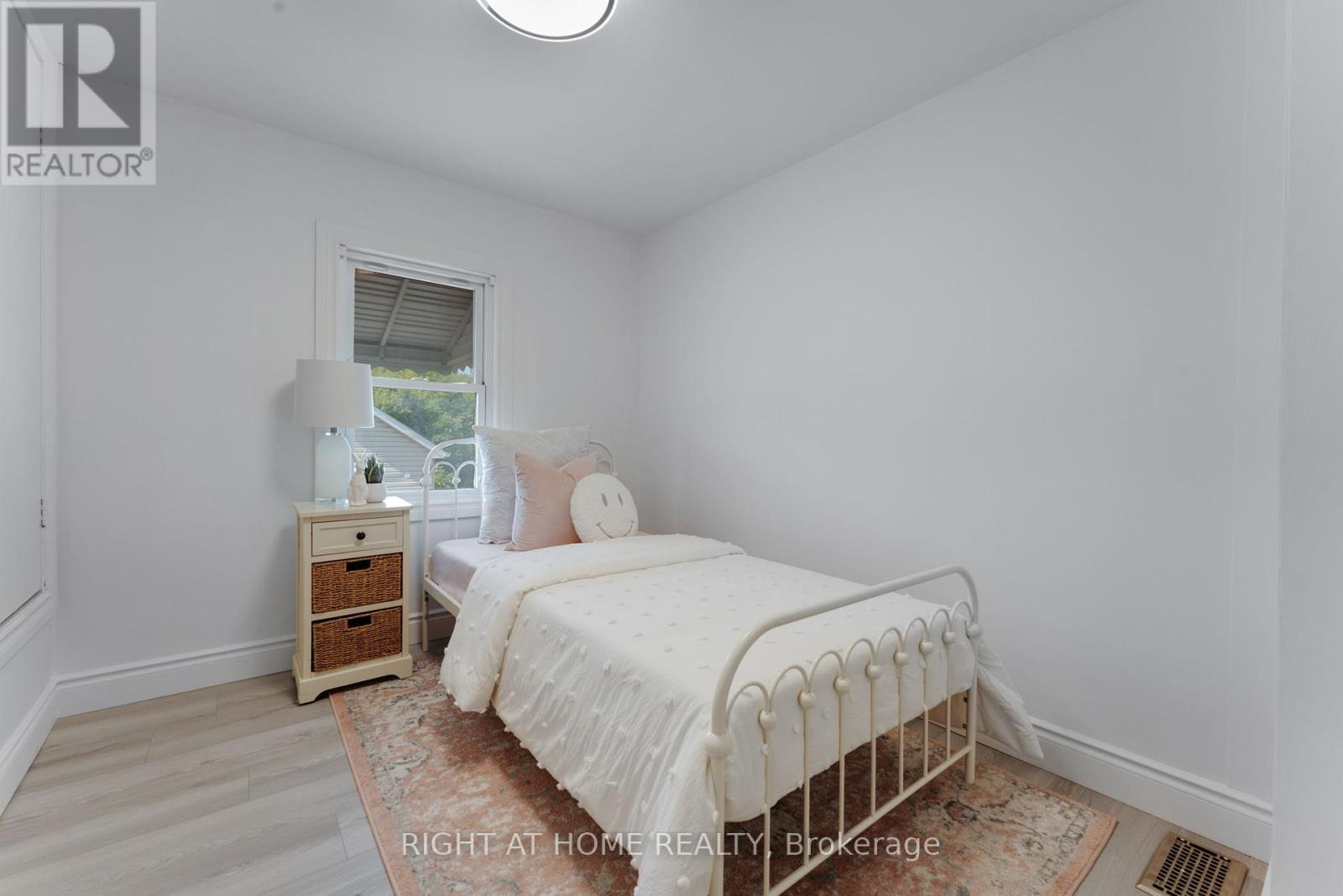 38 Kinsey Street, St. Catharines, Ontario  L2S 1E1 - Photo 14 - X12199355
