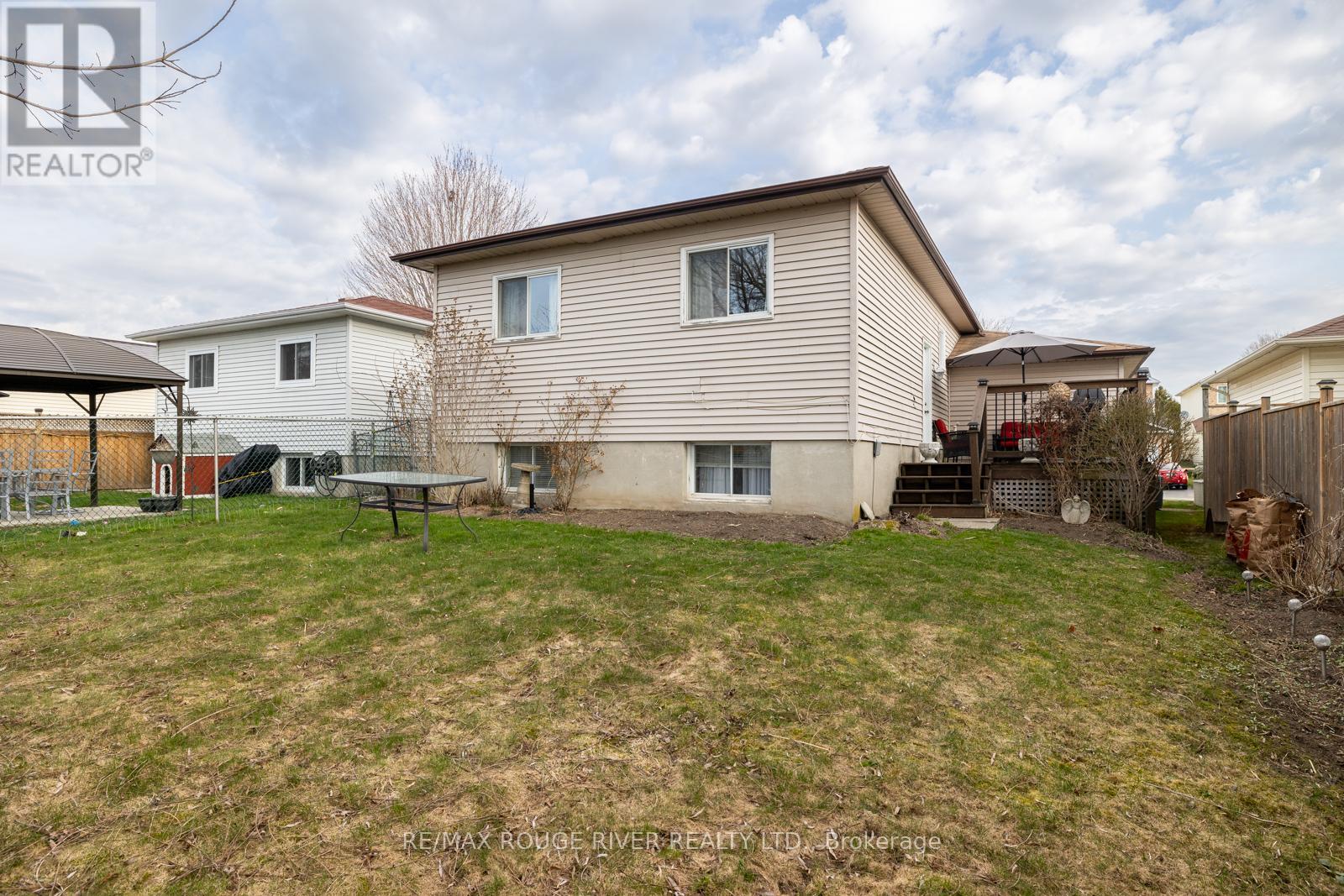 53 Quinlan Drive, Port Hope, Ontario  L1A 4H3 - Photo 37 - X12199471