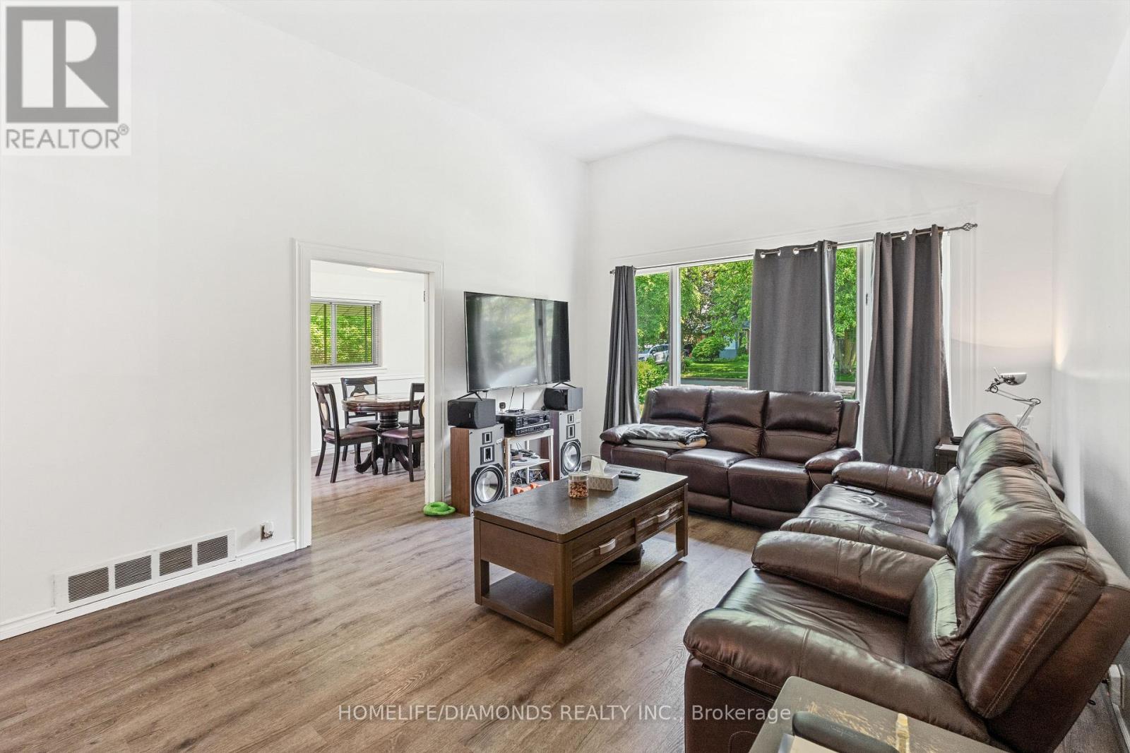 12 Munson Crescent, Toronto, Ontario  M1P 3M7 - Photo 15 - E12190005