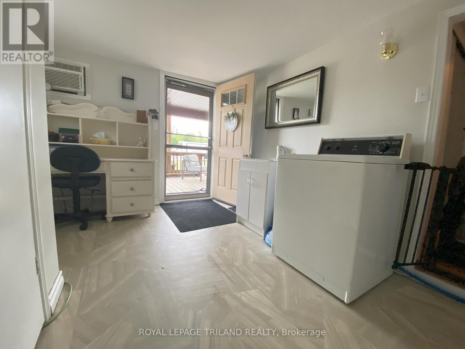 2 - 9951 Northville Crescent, Lambton Shores, Ontario  N0M 2N0 - Photo 24 - X12199366
