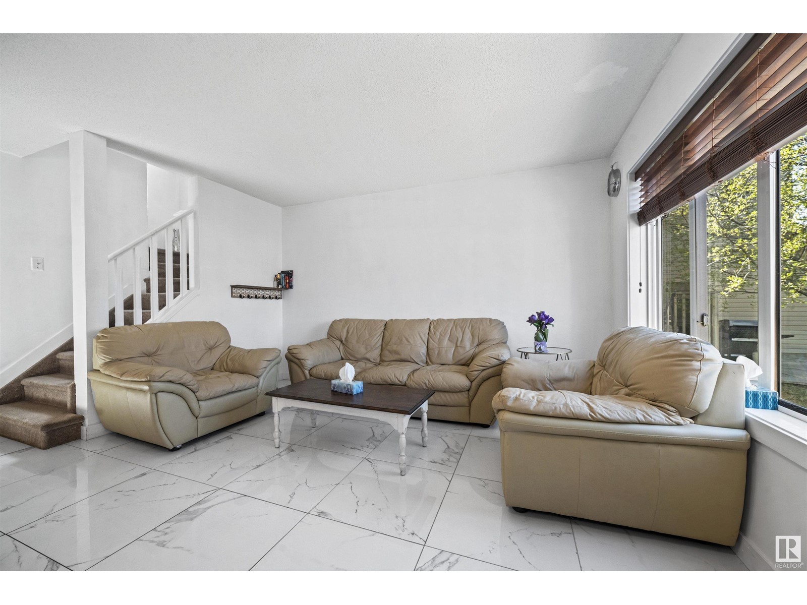 Property at 520 CHAPPELLE DR SW image 5