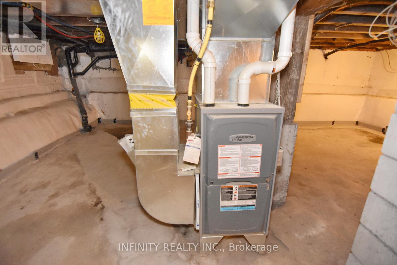 1017 Henry Ford Centre Drive, Windsor, Ontario  N8Y 2T4 - Photo 24 - X12199433