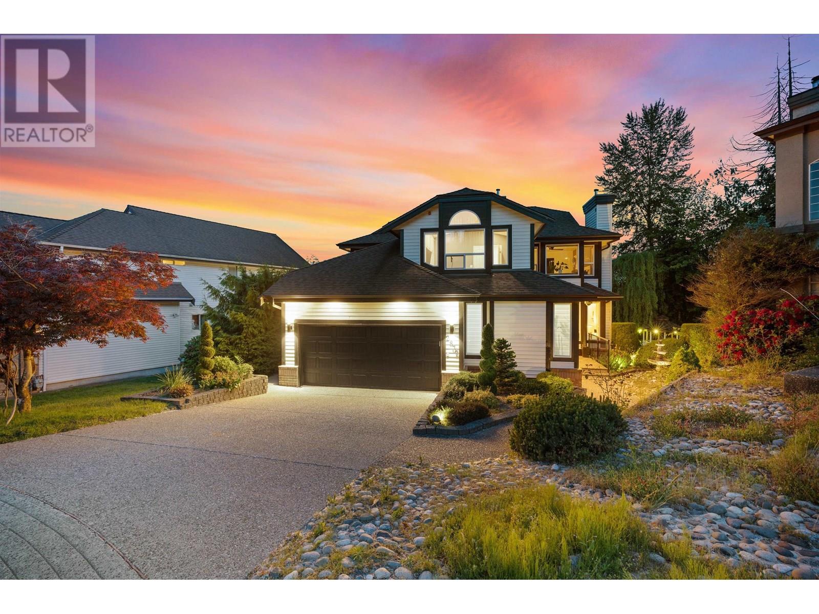 Property at 2932 CLIFFROSE CRESCENT image 2