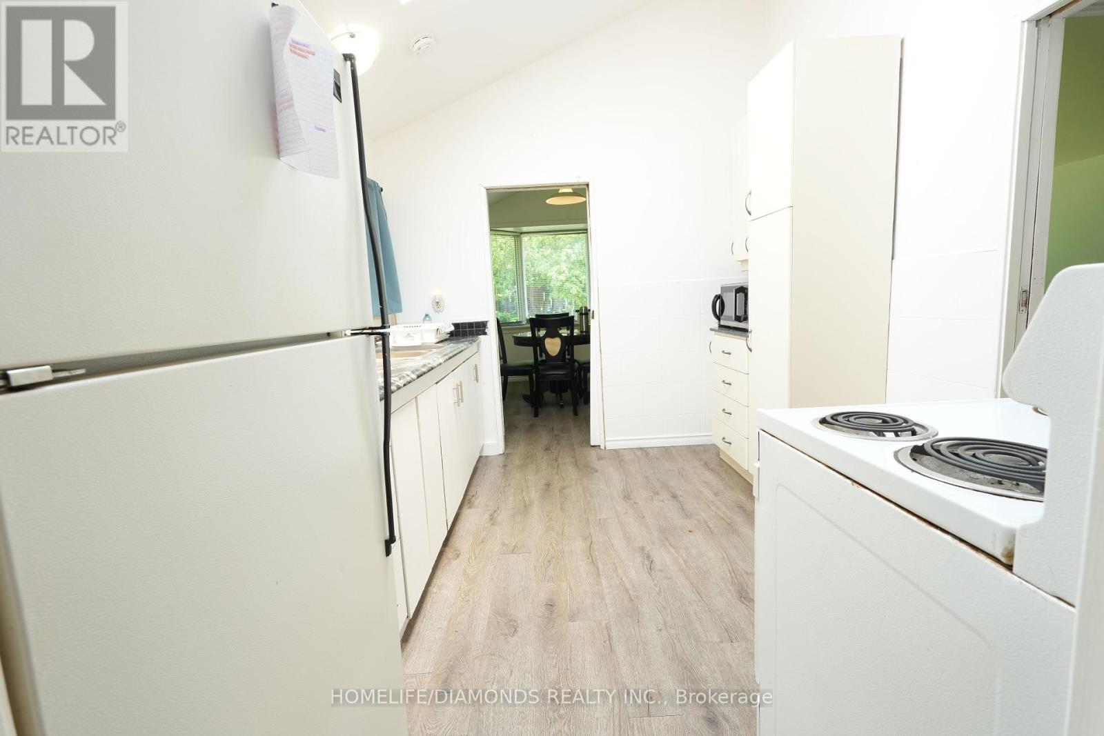 12 Munson Crescent, Toronto, Ontario  M1P 3M7 - Photo 23 - E12190005