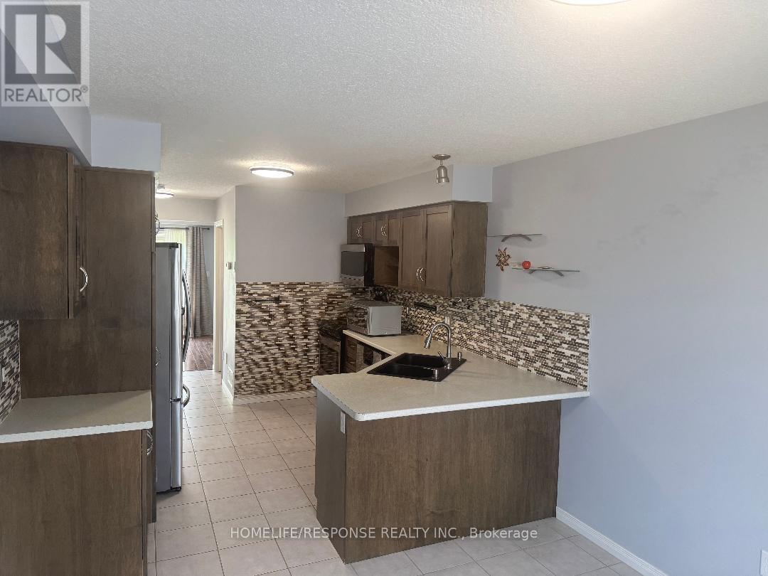 9 - 305 Briarmeadow Drive, Kitchener, Ontario  N2A 4K9 - Photo 17 - X12167208