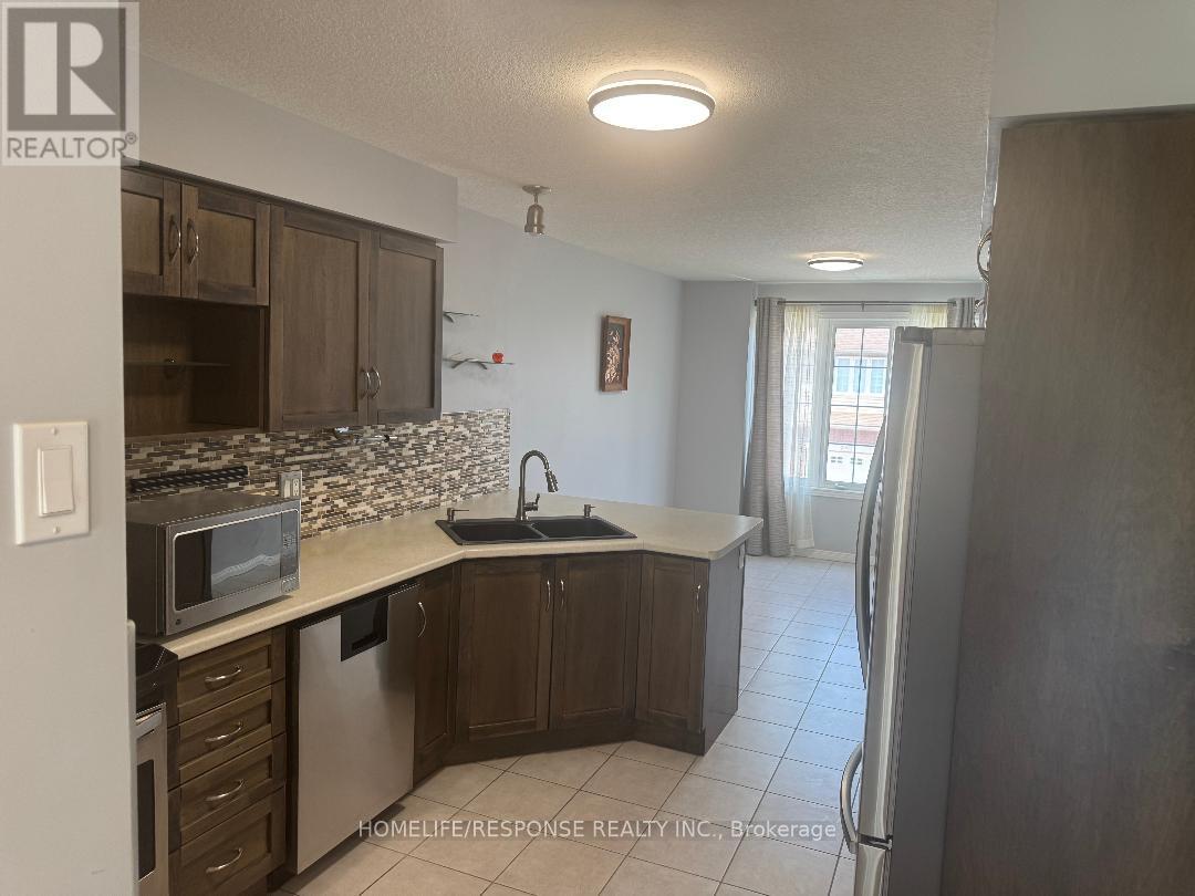 9 - 305 Briarmeadow Drive, Kitchener, Ontario  N2A 4K9 - Photo 19 - X12167208